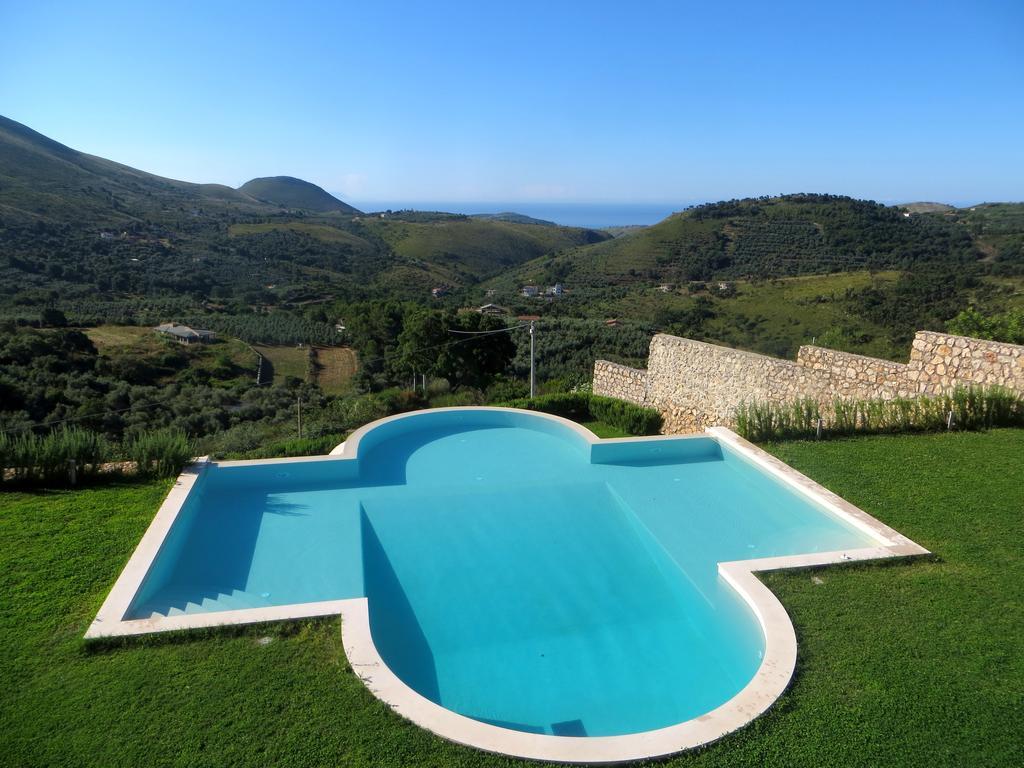 Collina Degli Ulivi B&B Itri Eksteriør bilde